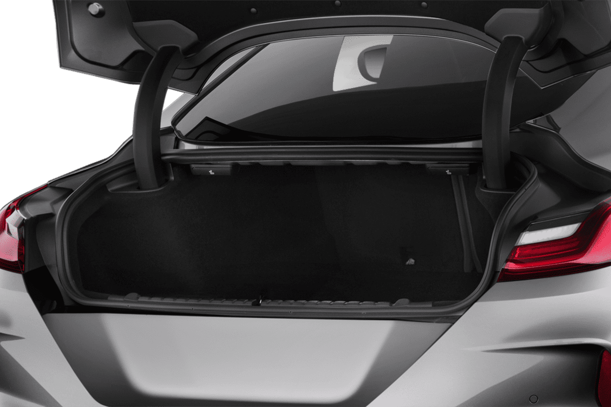 Kofferraum eines BMW M8 Coupé