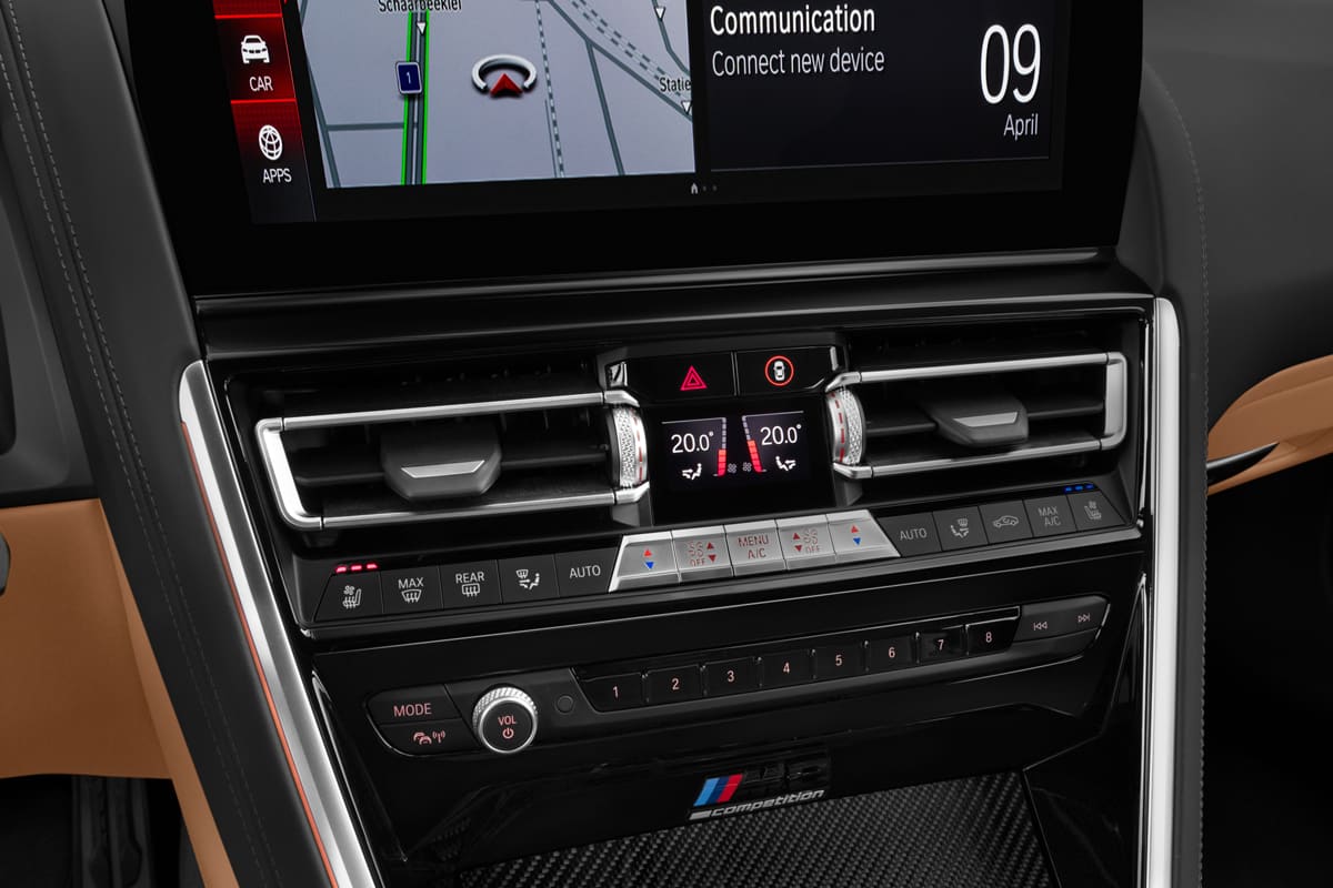 Klimasteuerung eines BMW M8 Gran Coupé