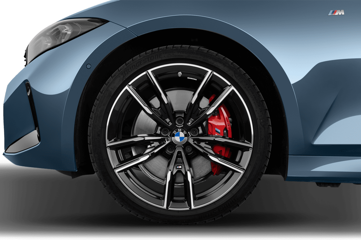 Radkappe oder Felge eines BMW 3er Touring