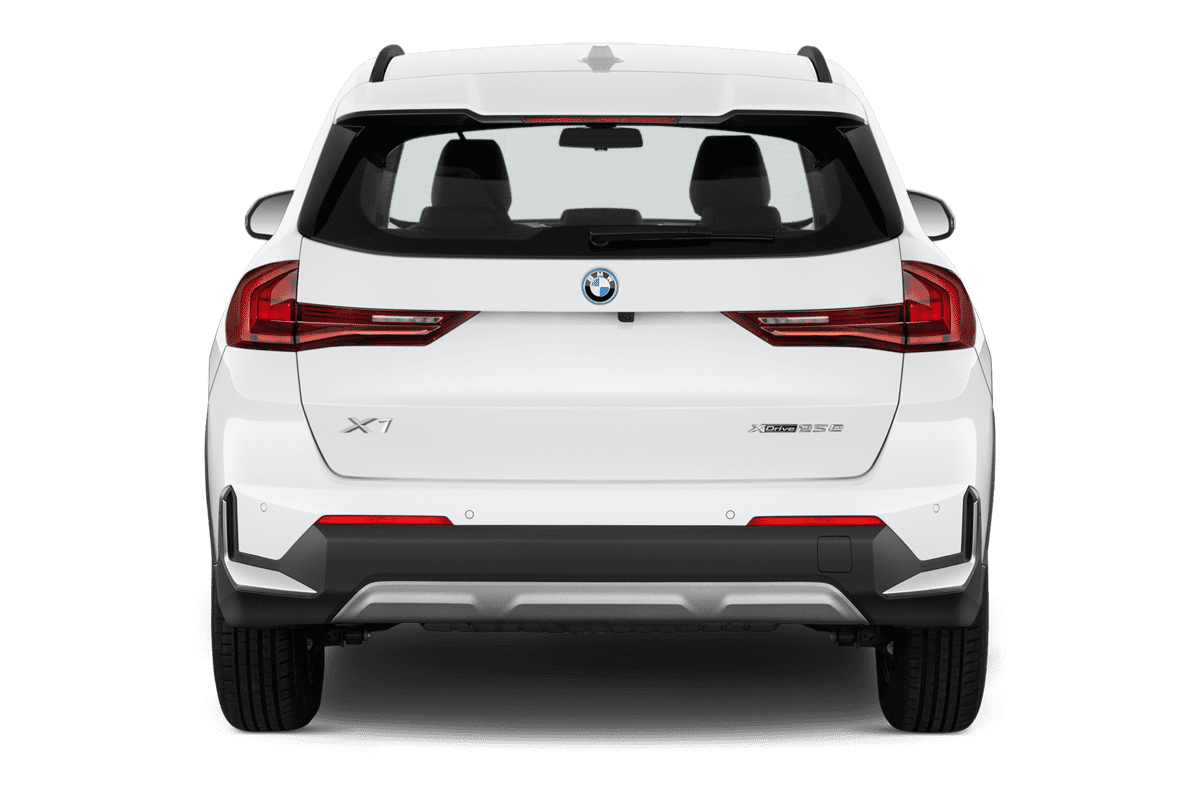 Heckansicht eines BMW X1 Plug-in-Hybrid