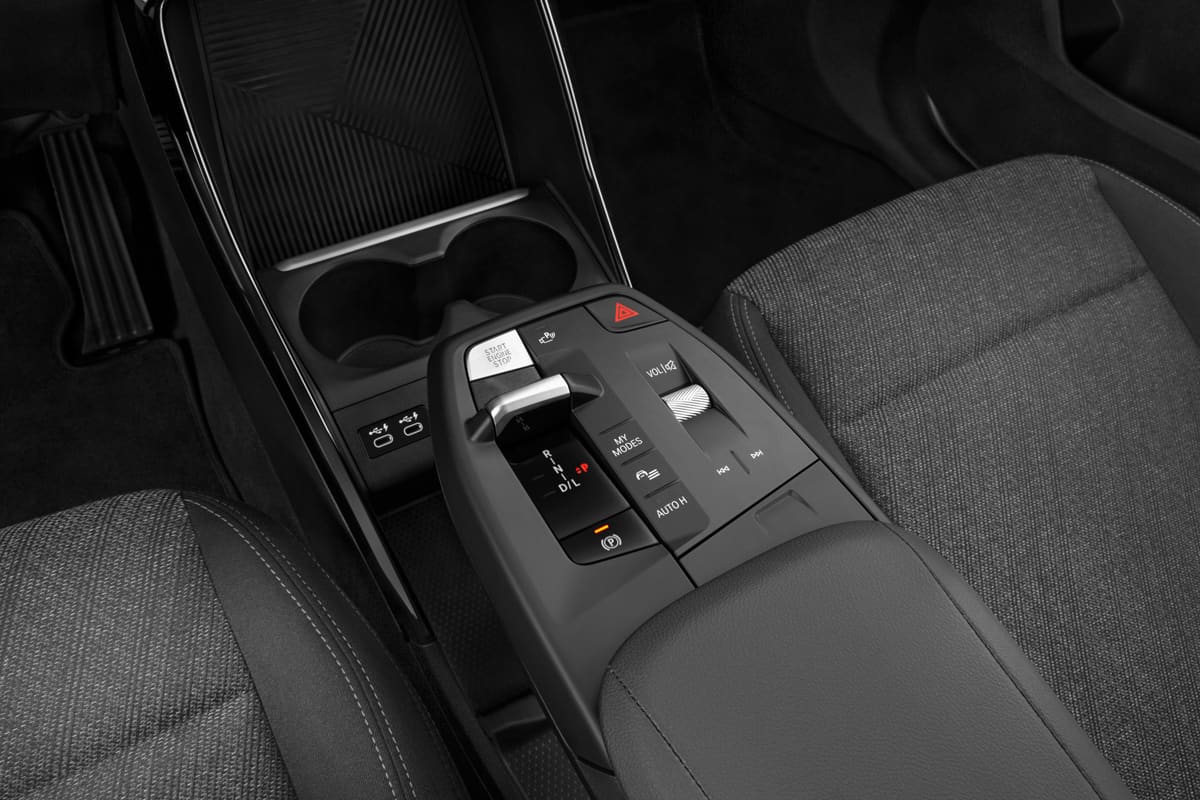 Schaltknüppel eines BMW X1 Plug-in-Hybrid