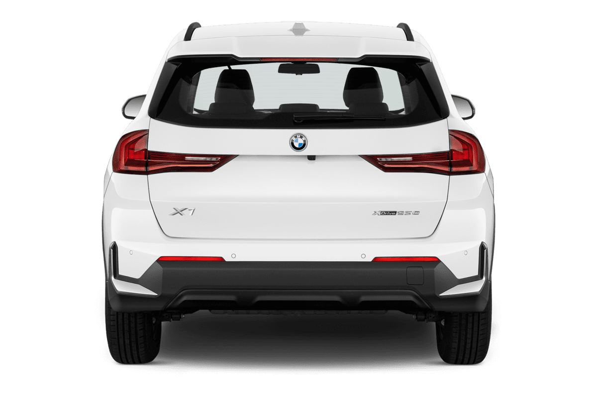 Heckansicht eines BMW X1 Plug-in-Hybrid