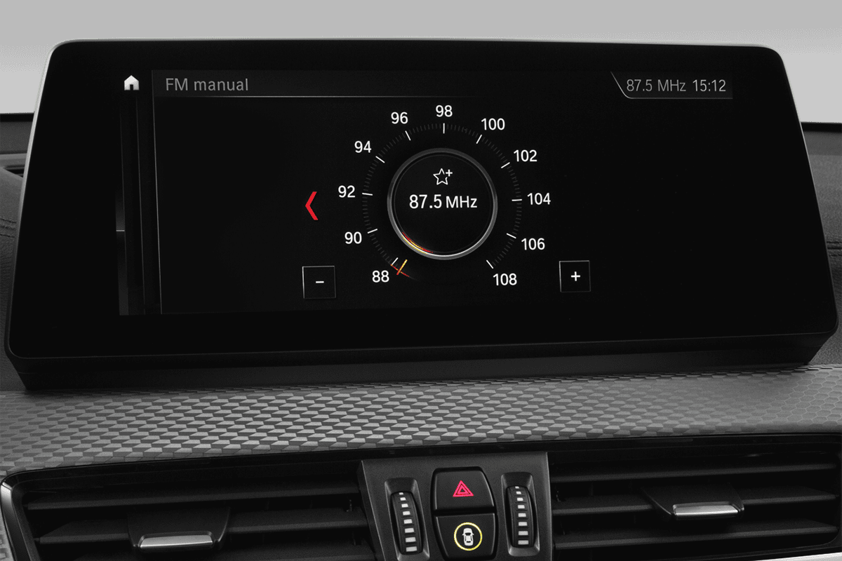 Audiosystem eines BMW X2 Plug-in-Hybrid