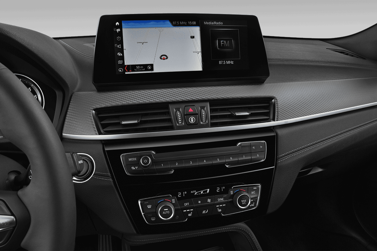 Mittelkonsole eines BMW X2 Plug-in-Hybrid