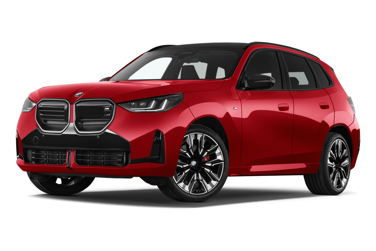 Tiefe, schräge Heckansicht eines BMW X3, freigestellt