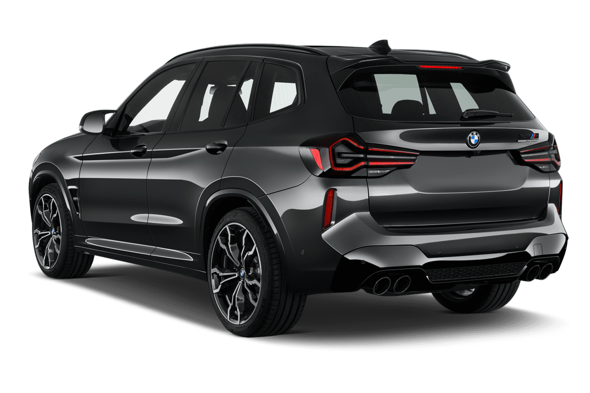 Schräge Heckansicht eines BMW X3 M, freigestellt