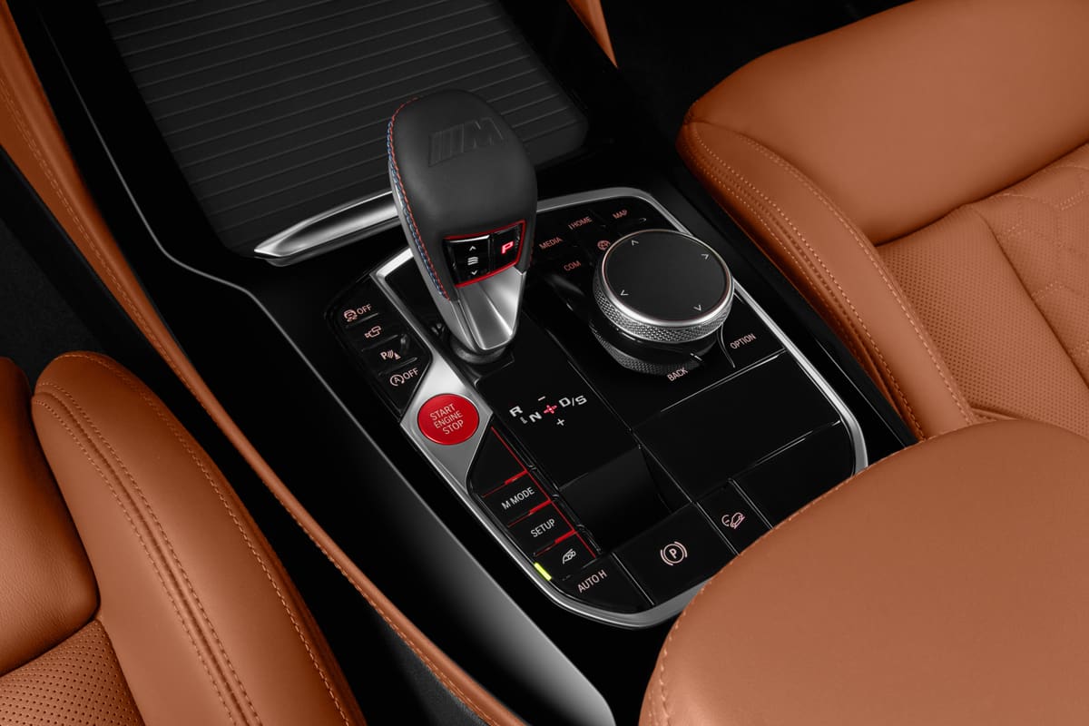 Schaltknüppel eines BMW X3 M