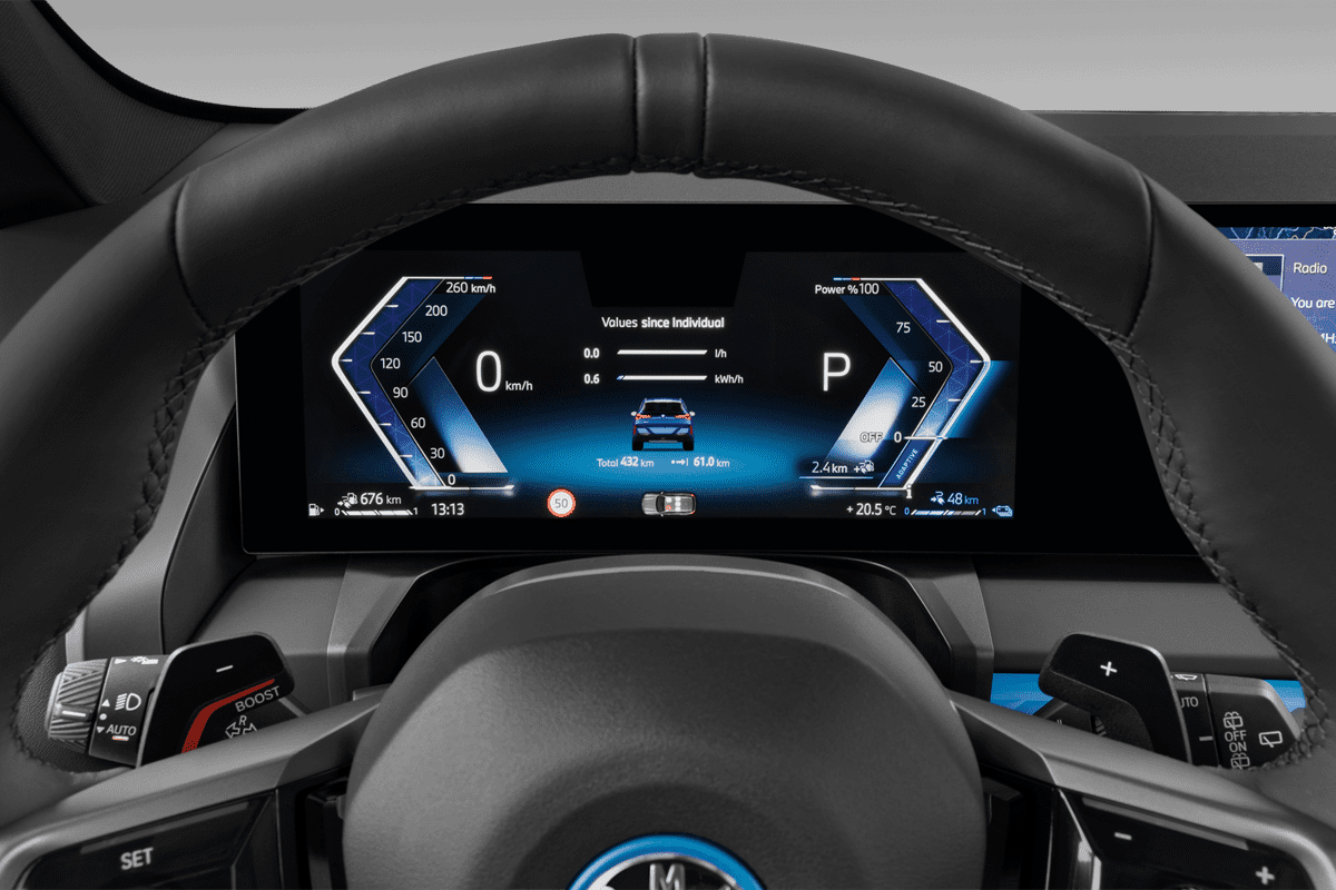 Kombiinstrument eines BMW X3 Plug-in-Hybrid