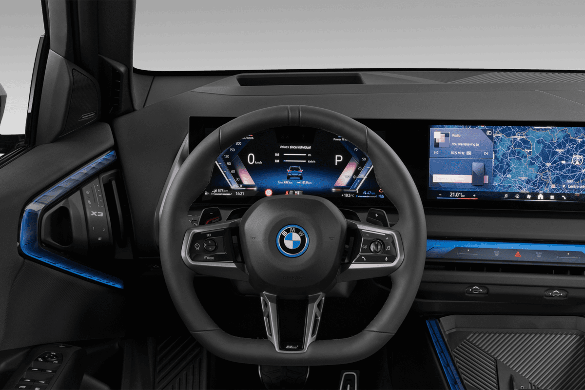 Lenkrad eines BMW X3 Plug-in-Hybrid