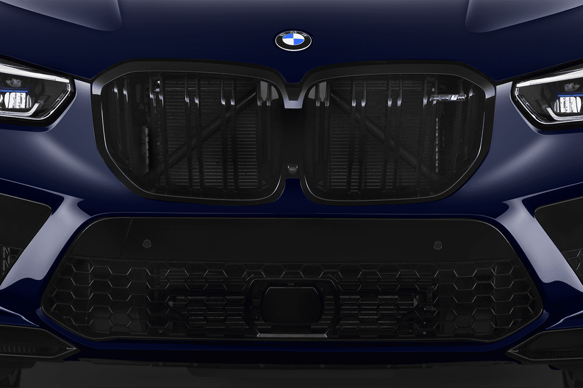 Kühlergrill eines BMW X5 M 