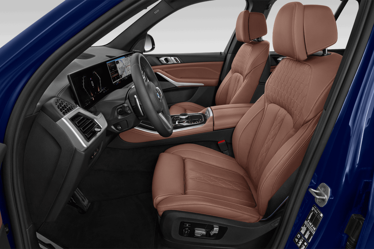 Vordersitze eines BMW X5 Plug-in-Hybrid