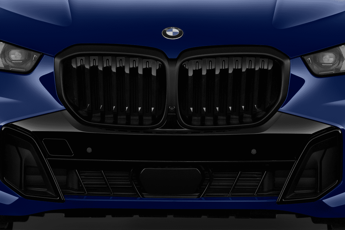 Kühlergrill eines BMW X5 Plug-in-Hybrid