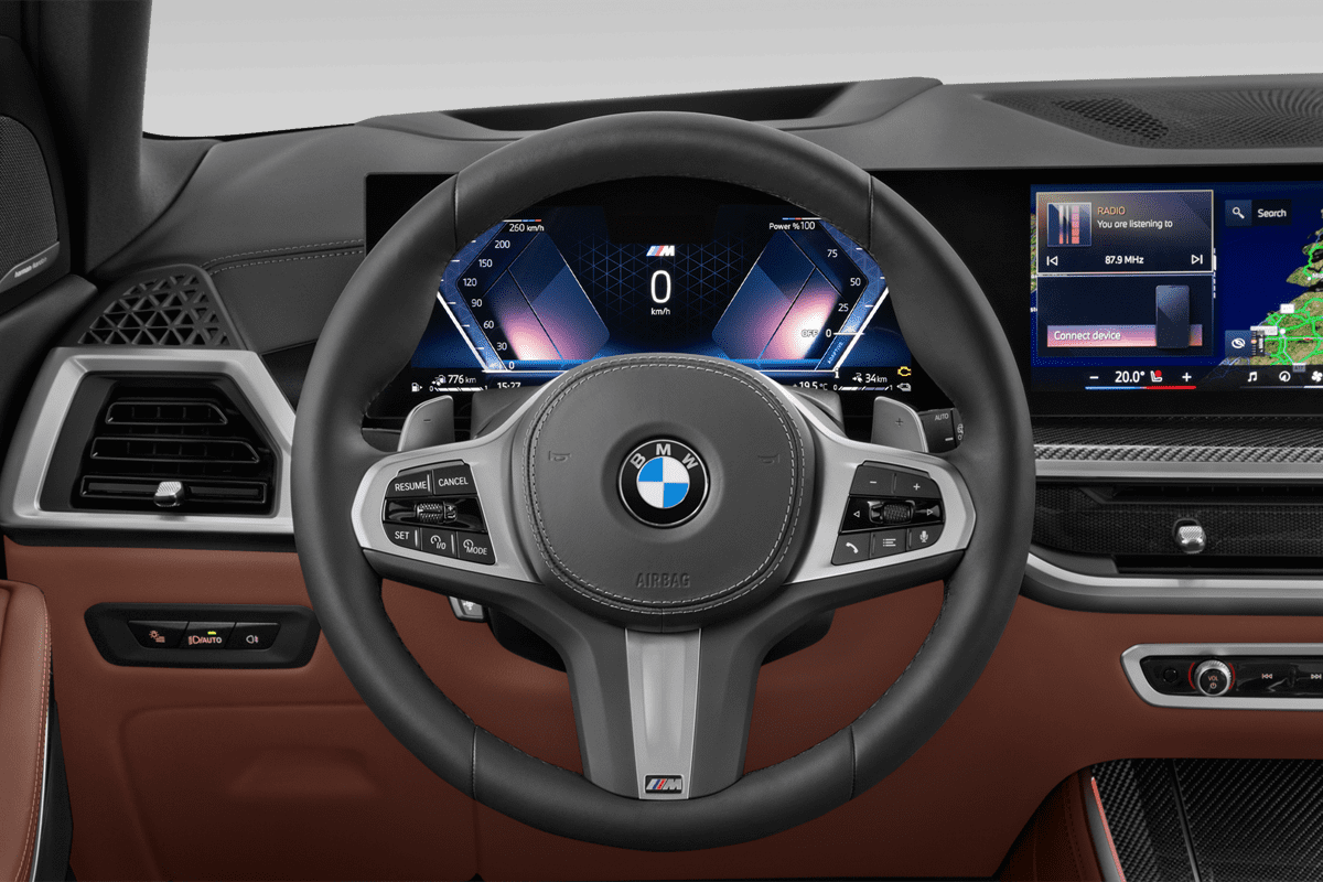 Lenkrad eines BMW X5 Plug-in-Hybrid