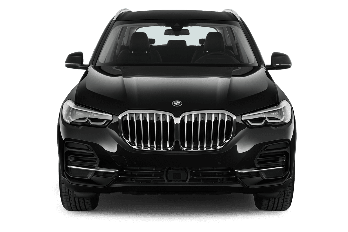 Frontansicht eines BMW X5 Plug-in-Hybrid, freigestellt