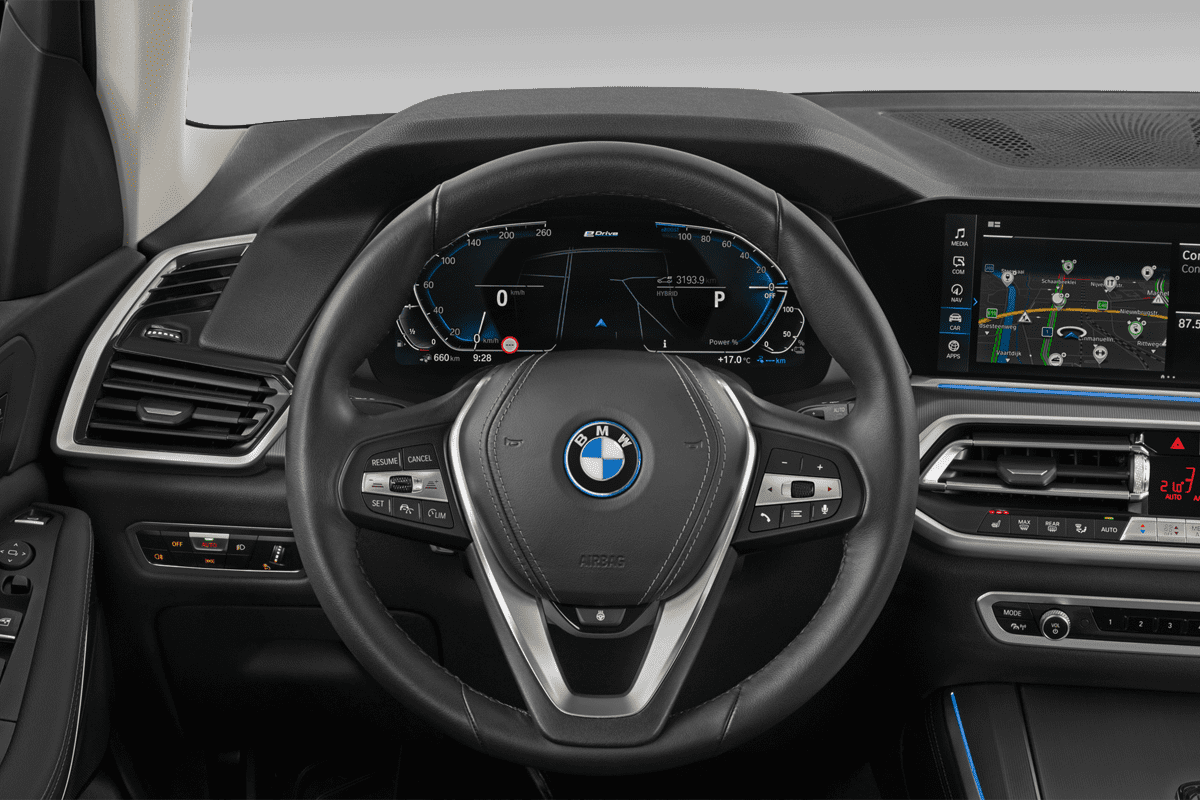 Lenkrad eines BMW X5 Plug-in-Hybrid