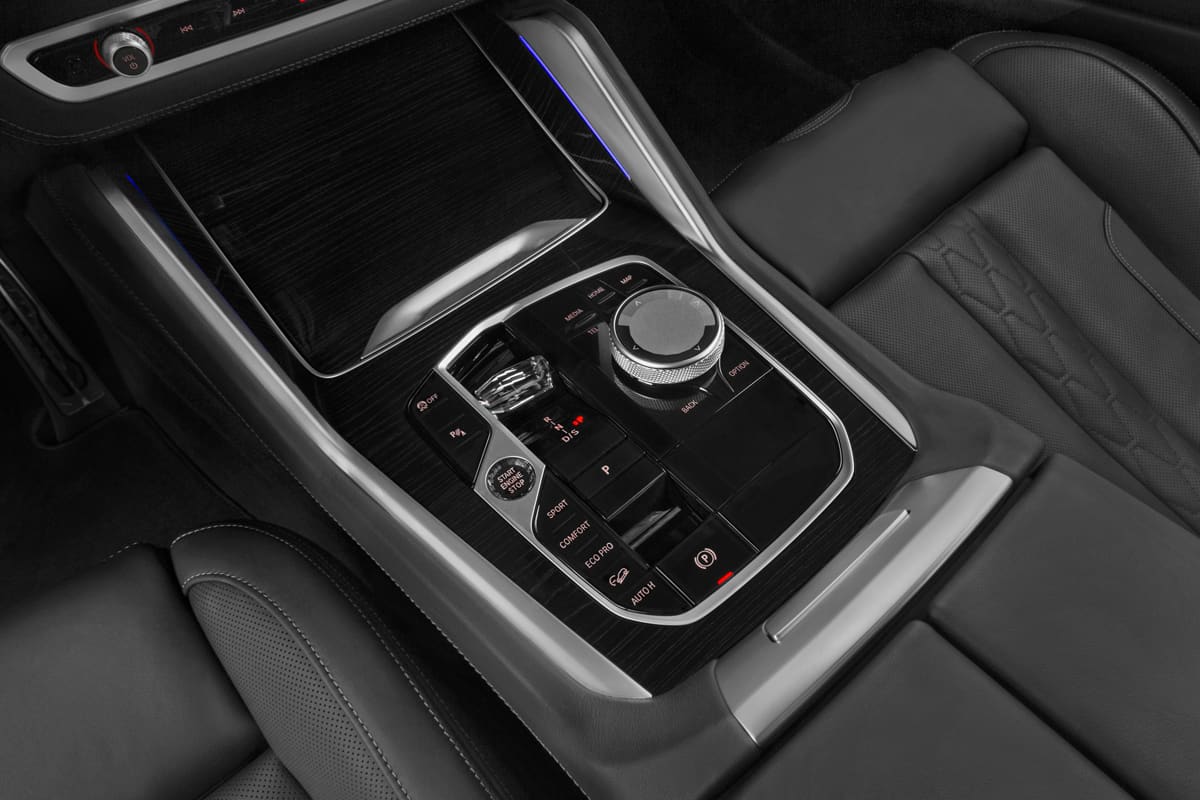 Schaltknüppel eines BMW X6