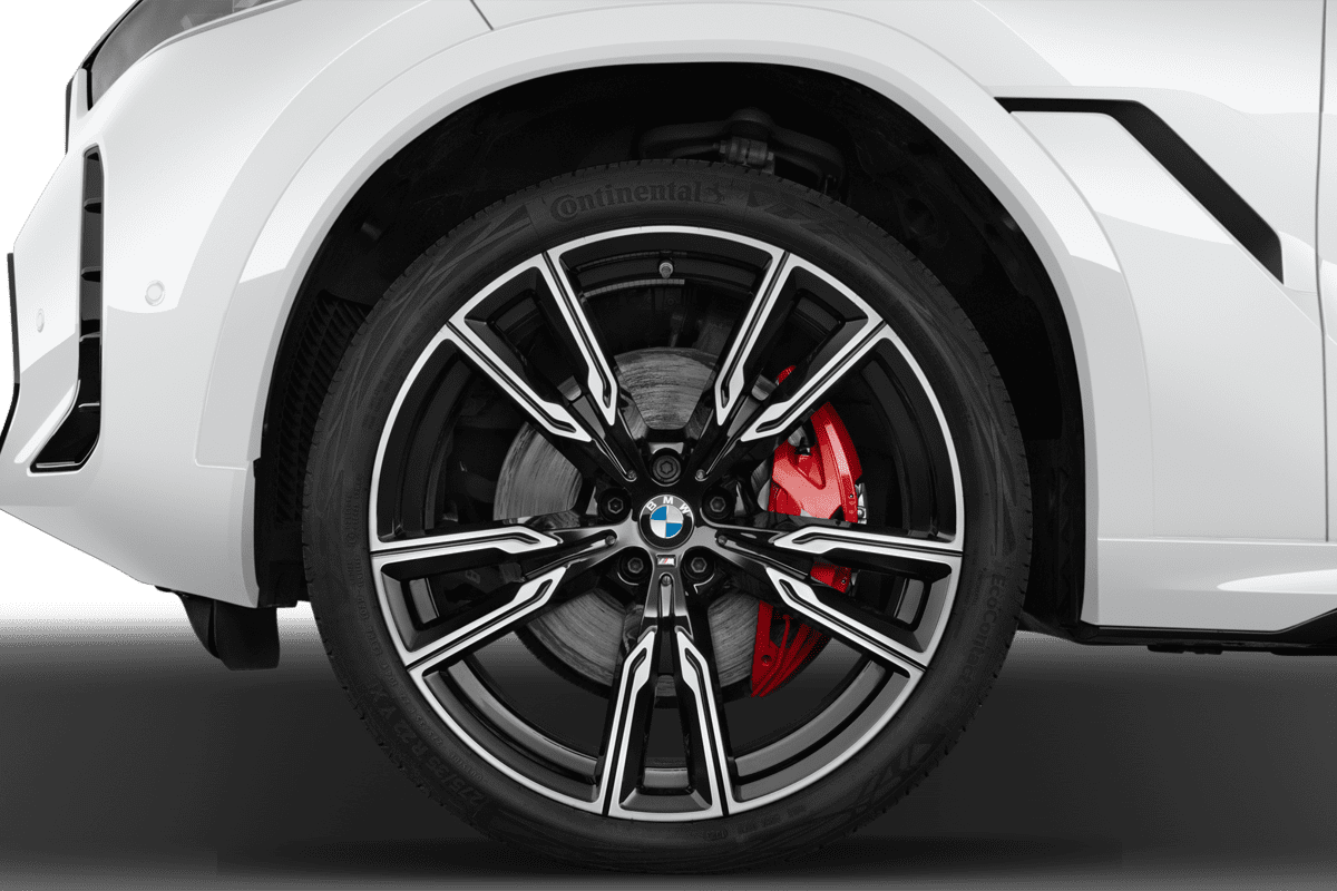 Radkappe oder Felge eines BMW X6