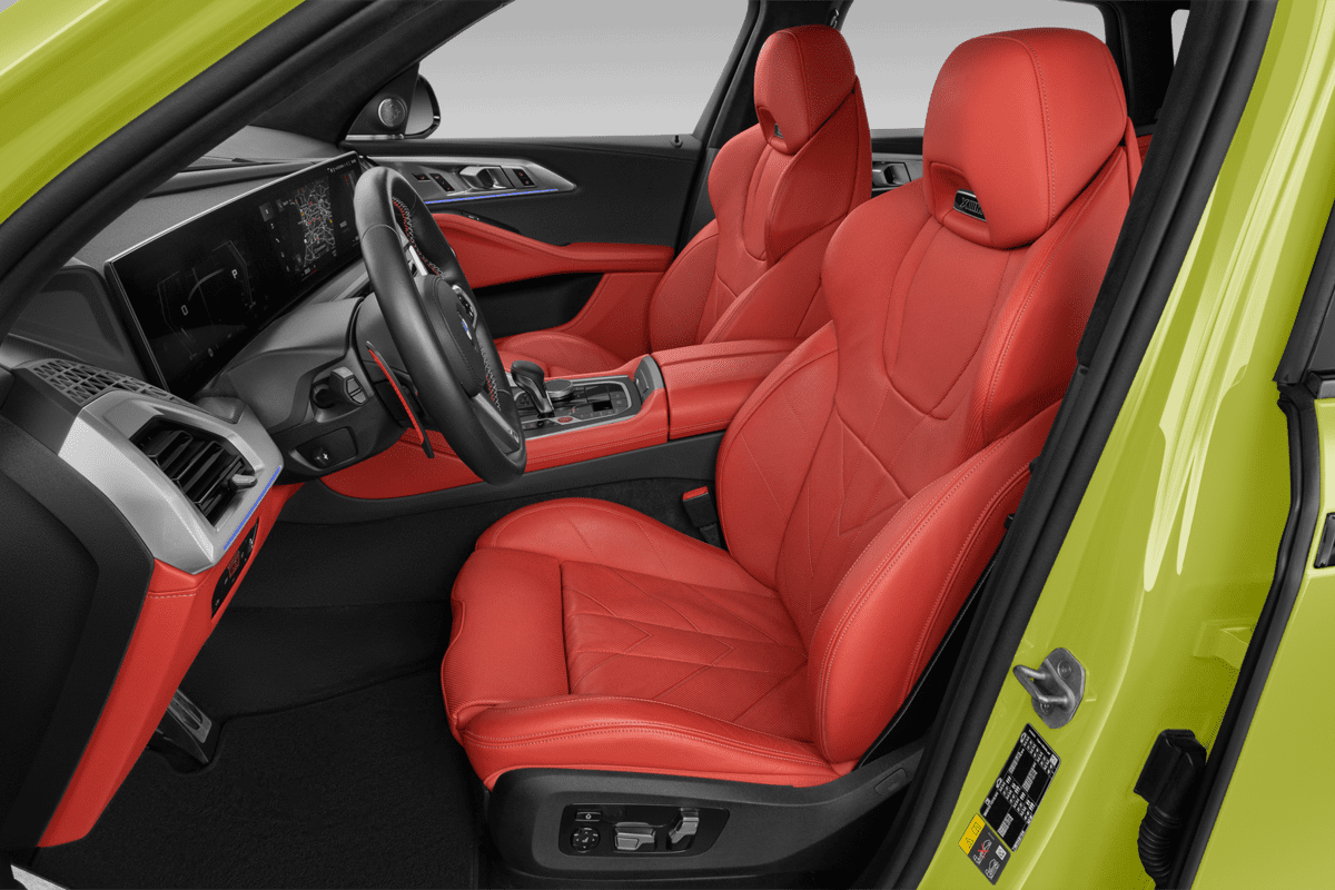Vordersitze eines BMW XM