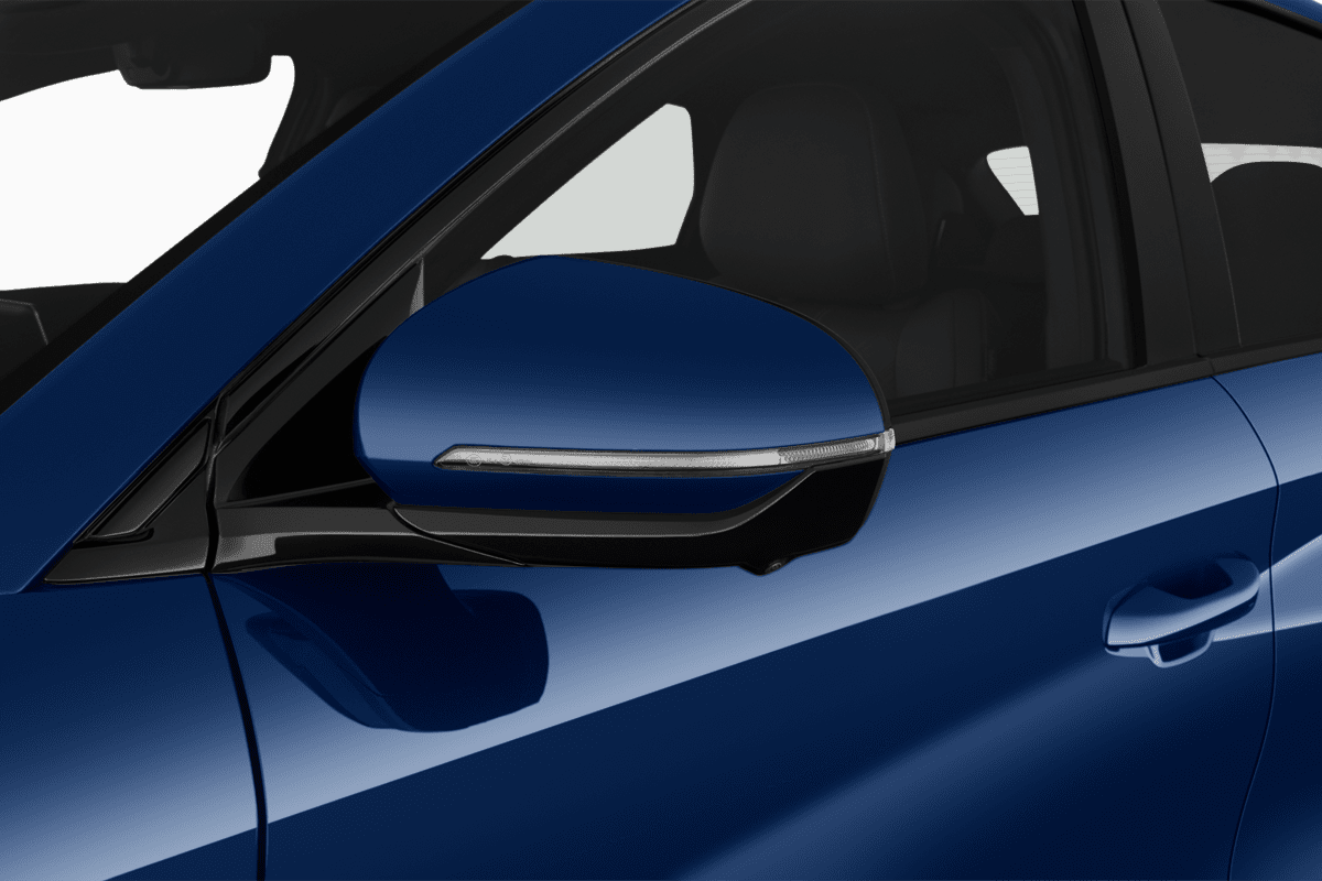 Rückspiegel eines BYD Atto 3 Evo