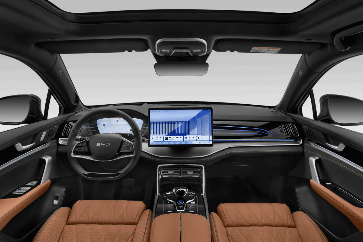 Armaturenbrett eines BYD Tang