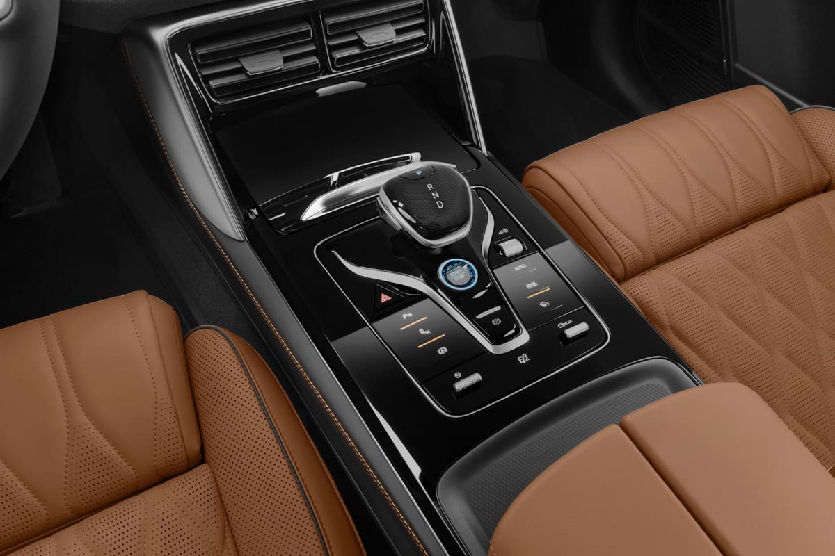 Schaltknüppel eines BYD Tang