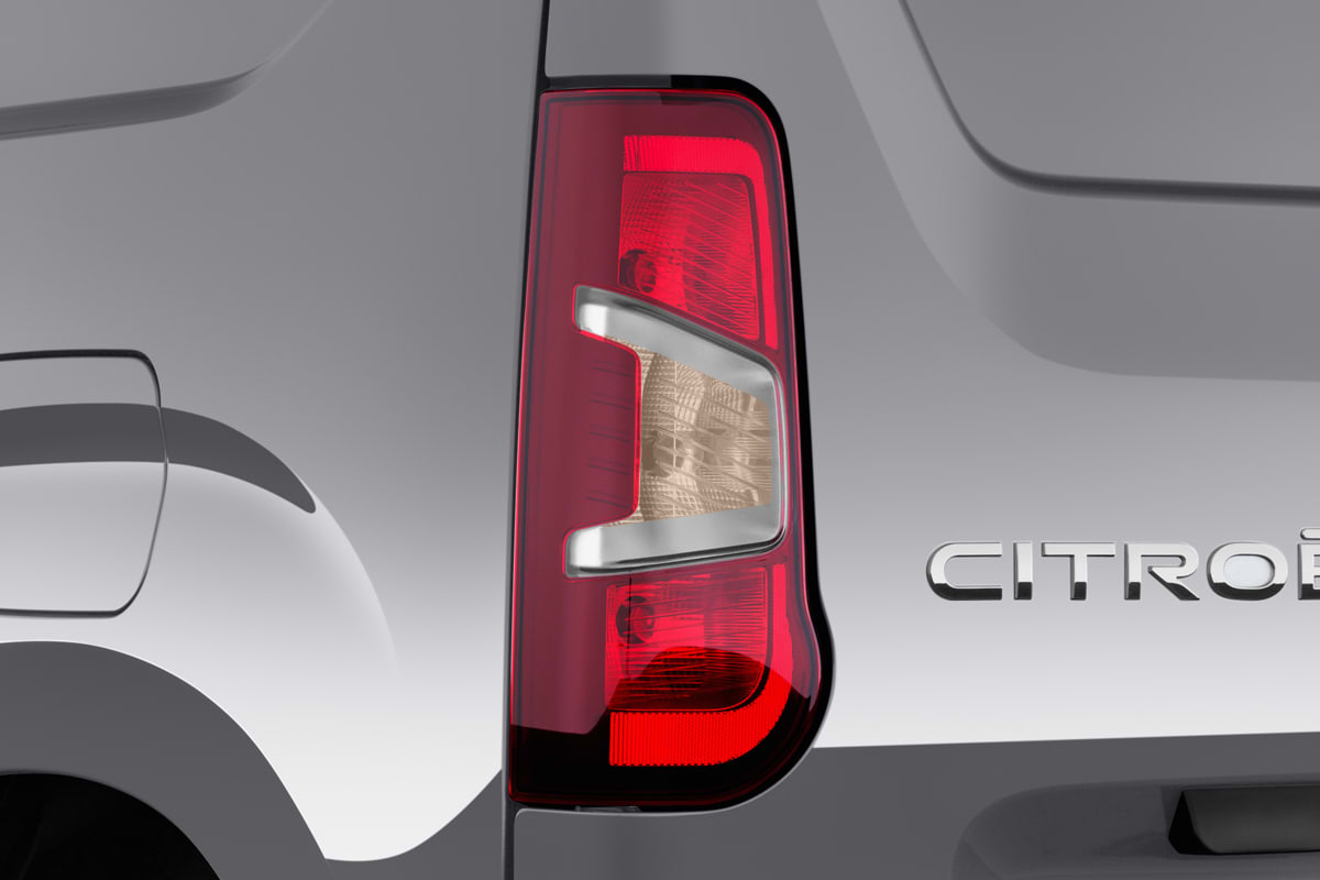 Heckleuchten eines Citroen Berlingo Kastenwagen