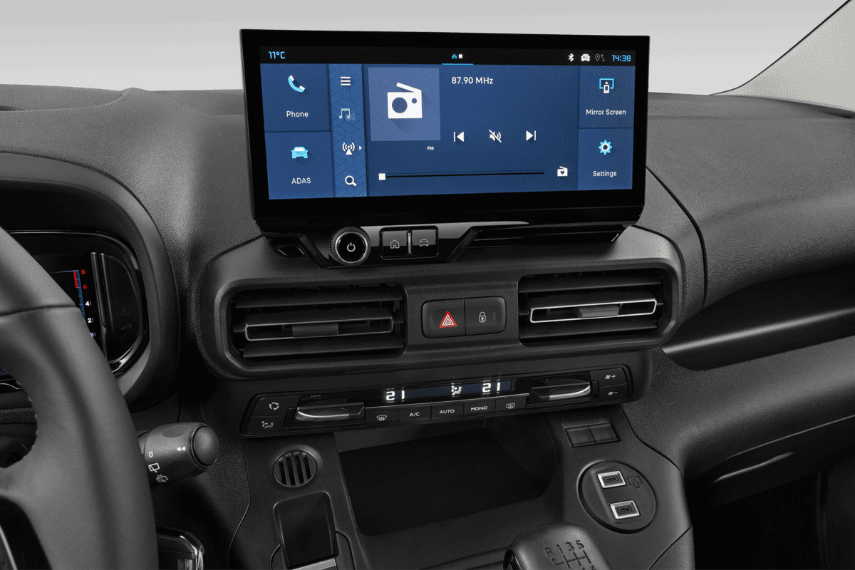 Mittelkonsole eines Citroen Berlingo