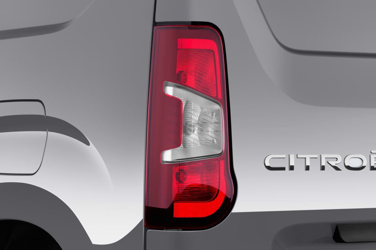 Heckleuchten eines Citroen Berlingo Kastenwagen