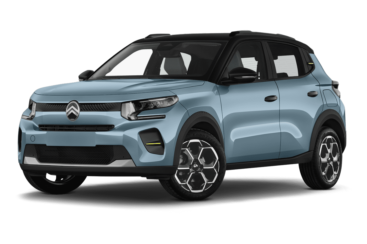 Tiefe, schräge Heckansicht eines Citroen C3 , freigestellt