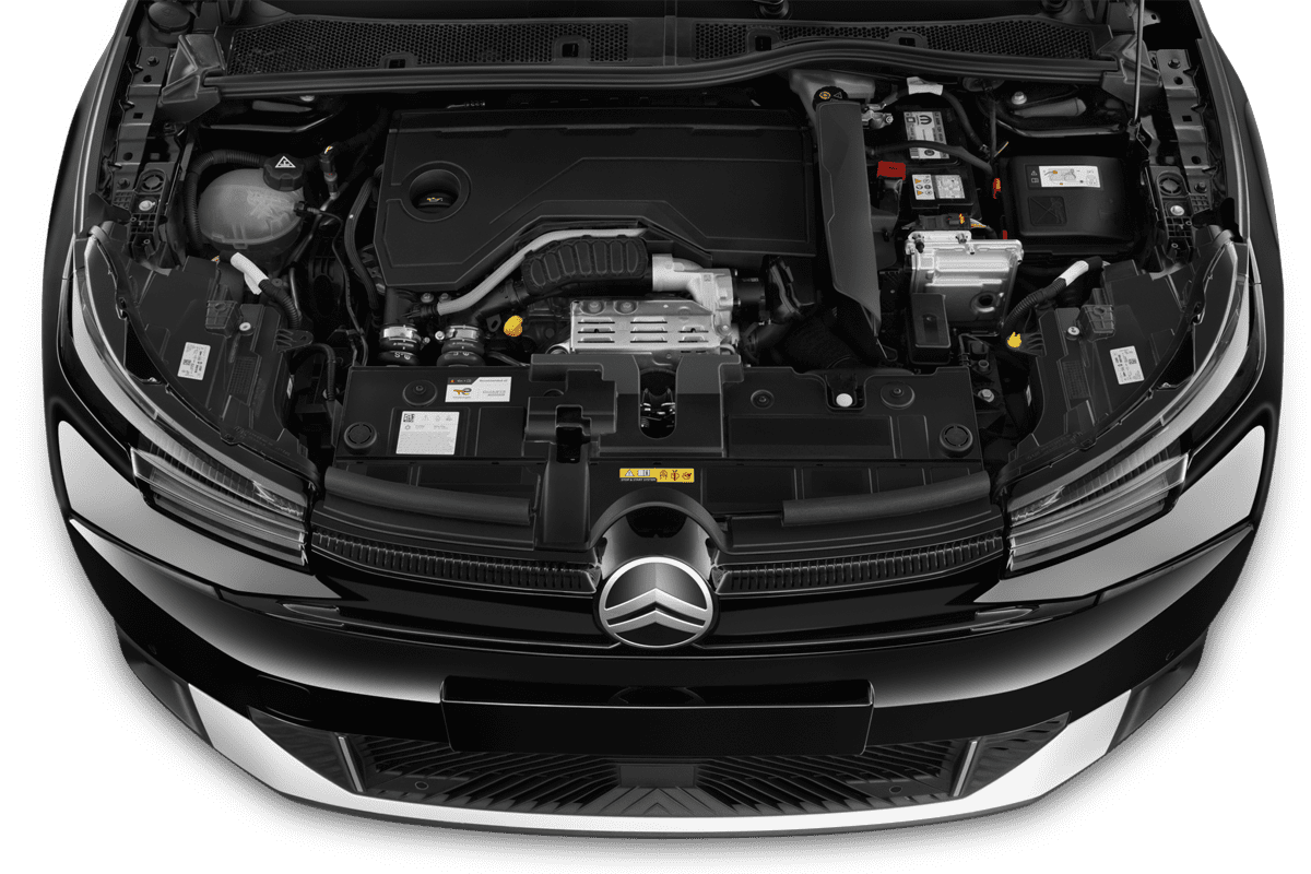 Motorraum eines Citroen C4 X