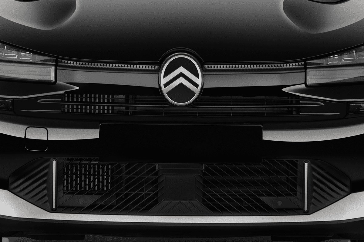 Kühlergrill eines Citroen C4 X