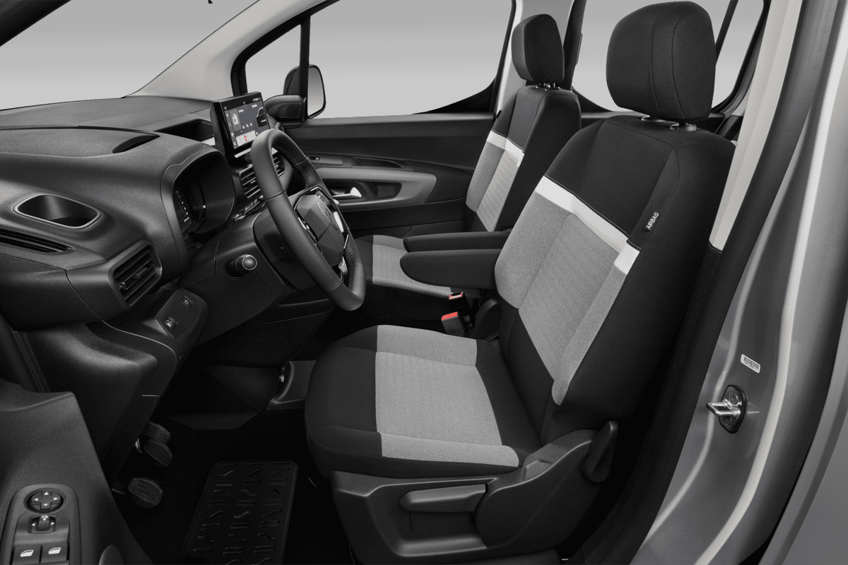 Vordersitze eines Citroen e-Berlingo