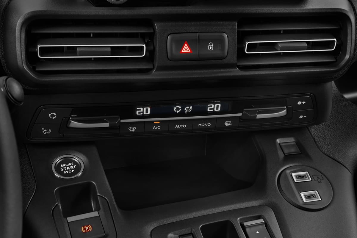 Klimasteuerung eines Citroen e-Berlingo Kastenwagen