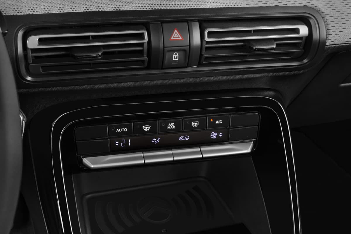 Klimasteuerung eines Citroen e-C3 Aircross 