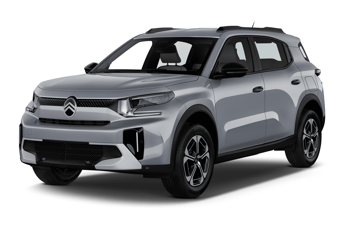 Schräge Frontansicht eines Citroen e-C3 Aircross , freigestellt