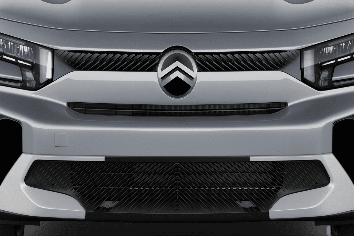 Kühlergrill eines Citroen e-C3 Aircross 