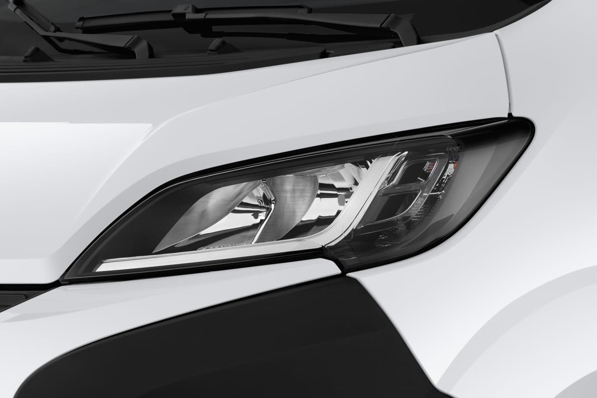 Frontscheinwerfer eines Citroen Jumper Kastenwagen