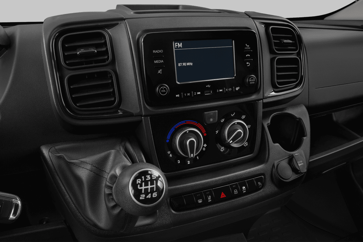 Mittelkonsole eines Citroen Jumper Kastenwagen