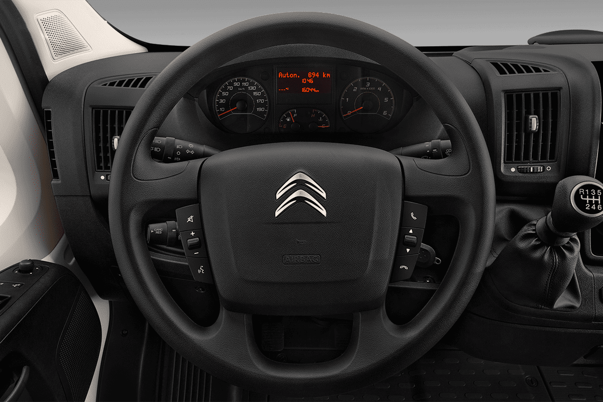 Lenkrad eines Citroen Jumper Kombi