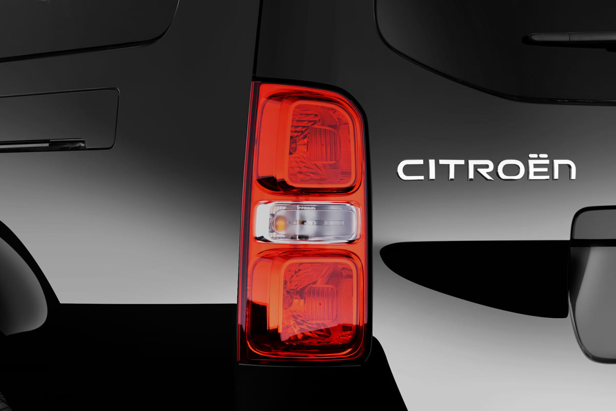 Heckleuchten eines Citroen Spacetourer