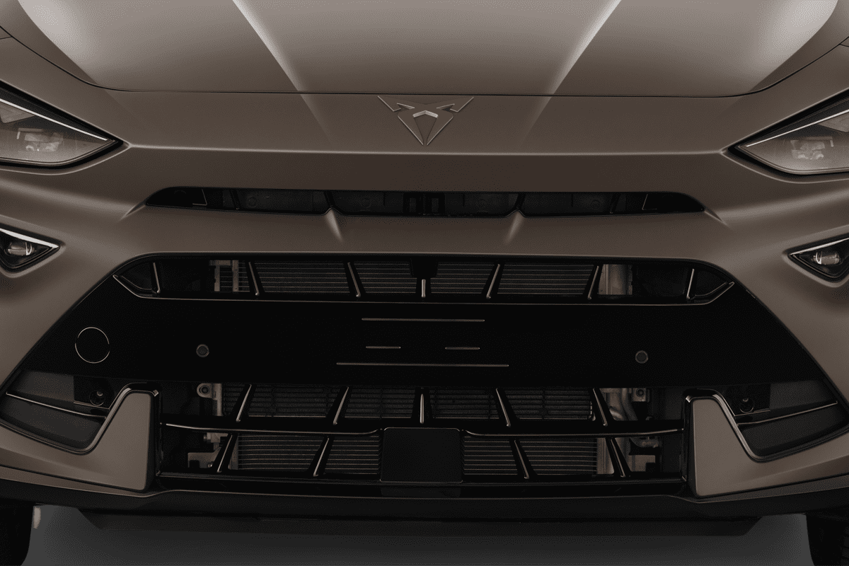 Kühlergrill eines Cupra Formentor Plug-in-Hybrid