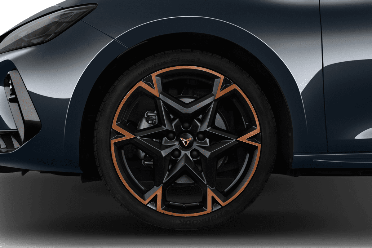 Radkappe oder Felge eines Cupra Leon VZ