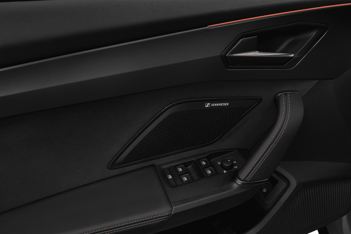 Türsteuerung eines Cupra Leon Plug-In-Hybrid (KI-generiert)