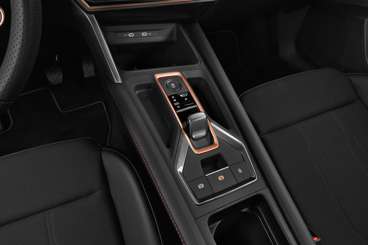 Schaltknüppel eines Cupra Leon ST