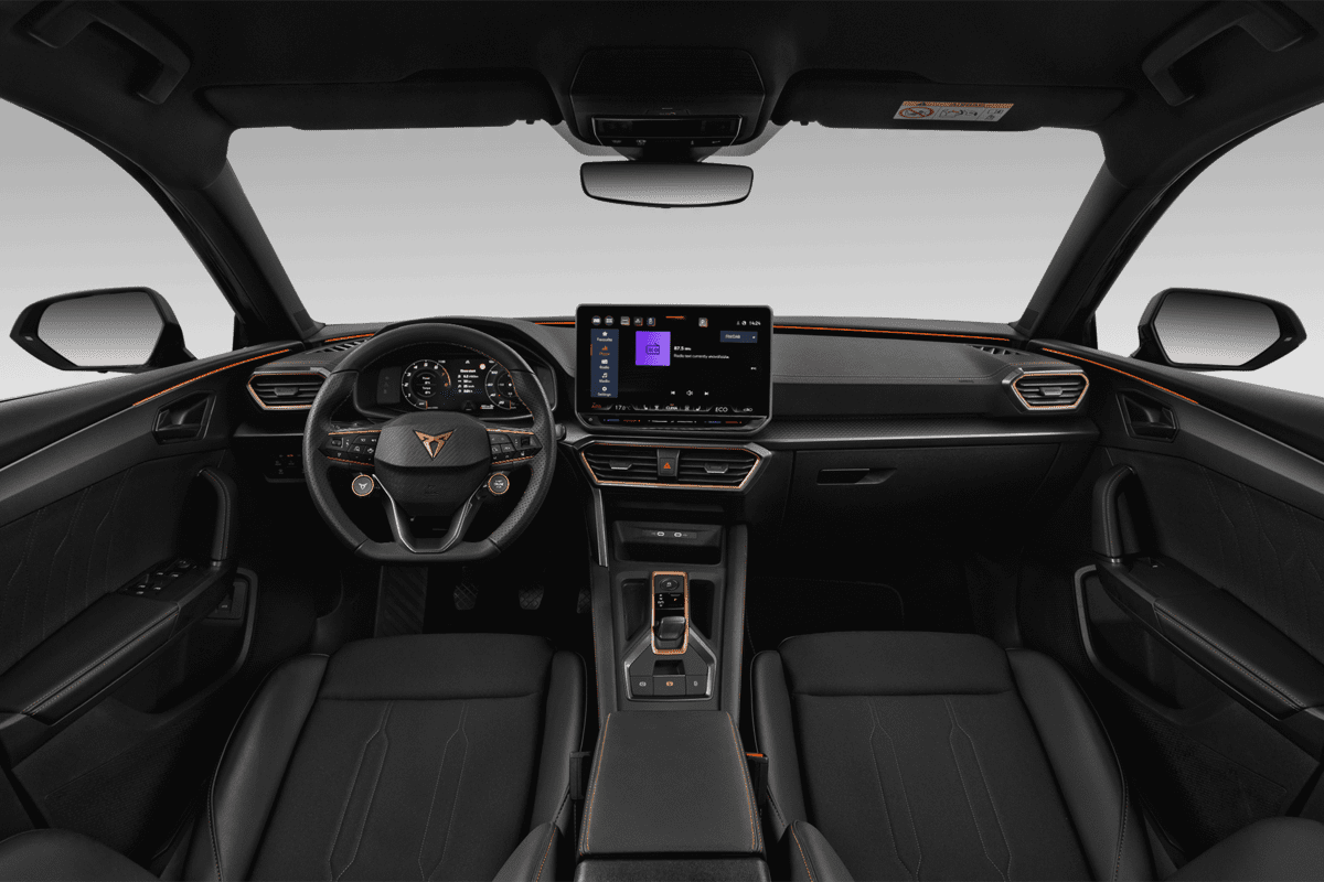 Armaturenbrett eines Seat Leon ST Plug-in-Hybrid