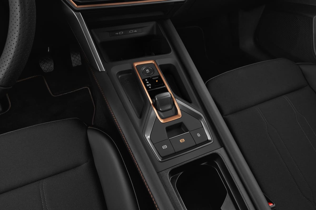 Schaltknüppel eines Cupra Leon ST Plug-In-Hybrid
