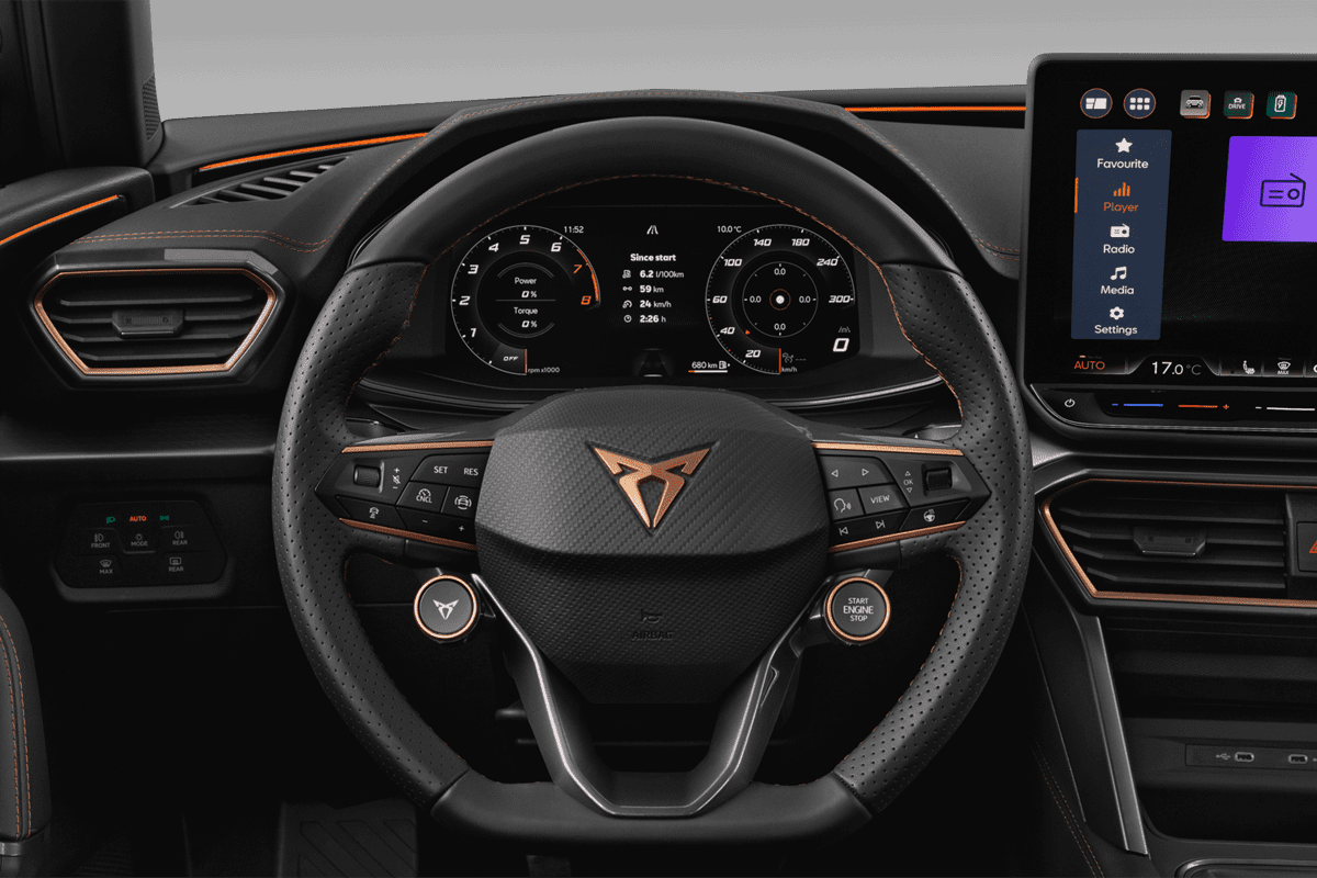 Lenkrad eines Cupra Leon ST Plug-In-Hybrid