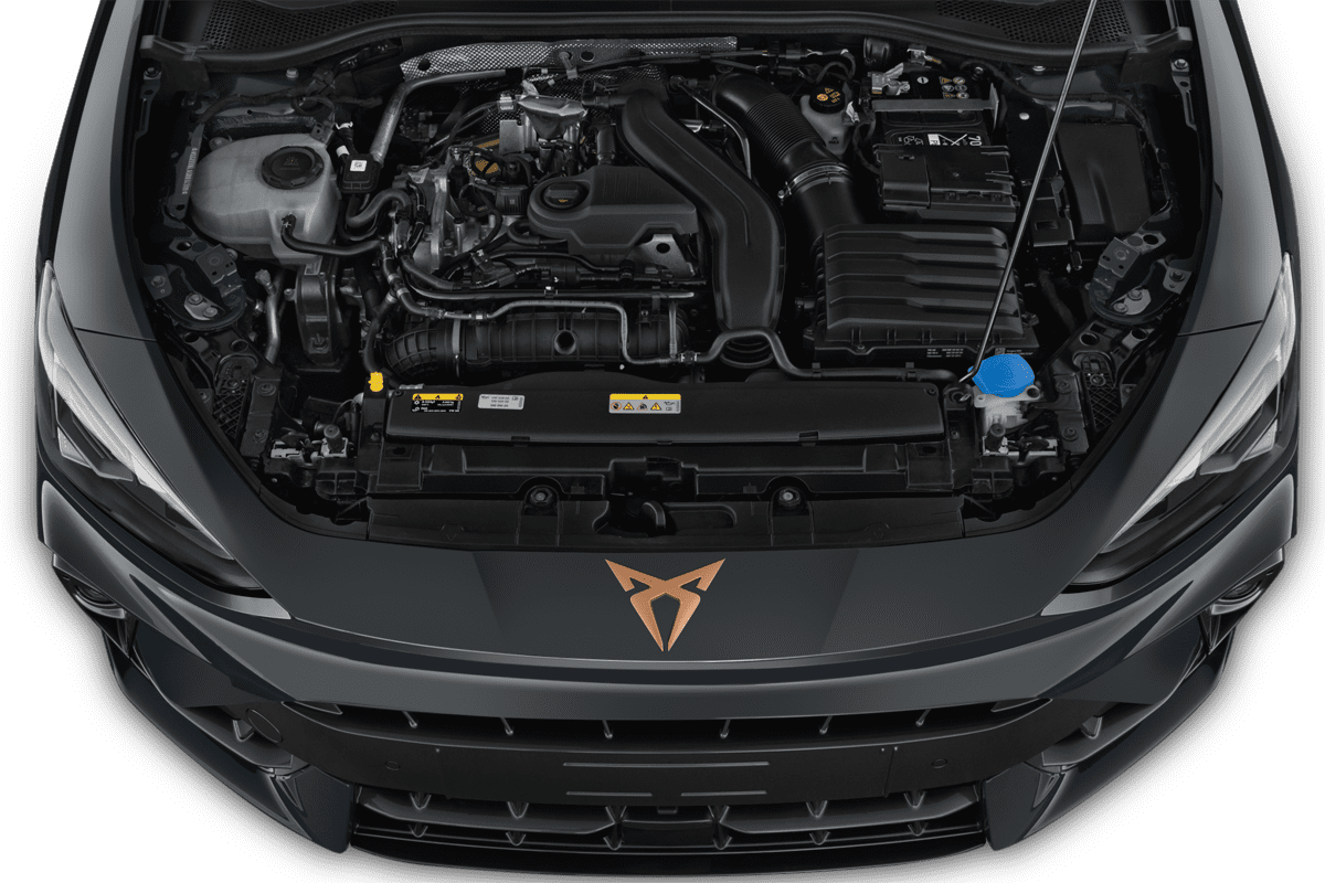 Motorraum eines Cupra Leon ST Plug-In-Hybrid