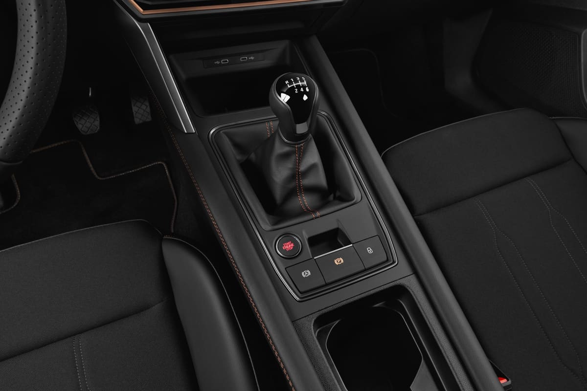 Schaltknüppel eines Cupra Leon ST Plug-In-Hybrid