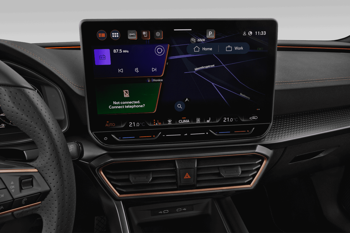 Mittelkonsole eines Cupra Leon ST Plug-In-Hybrid